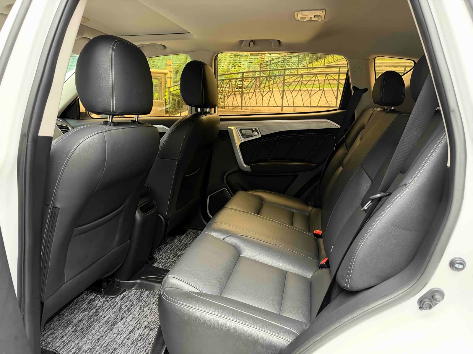 Geely X6, 2017 9