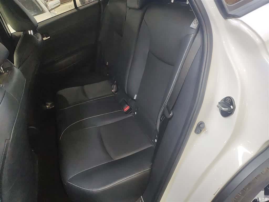 Toyota Frontlander, 2022 17