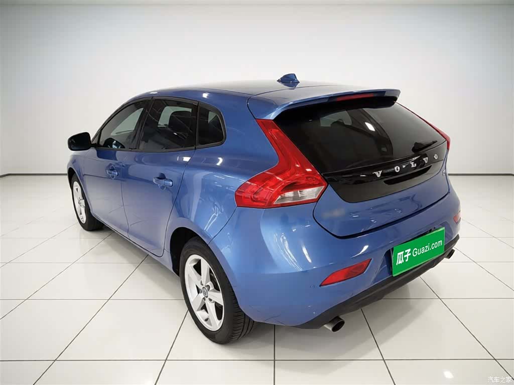 Volvo V40, 2016 23