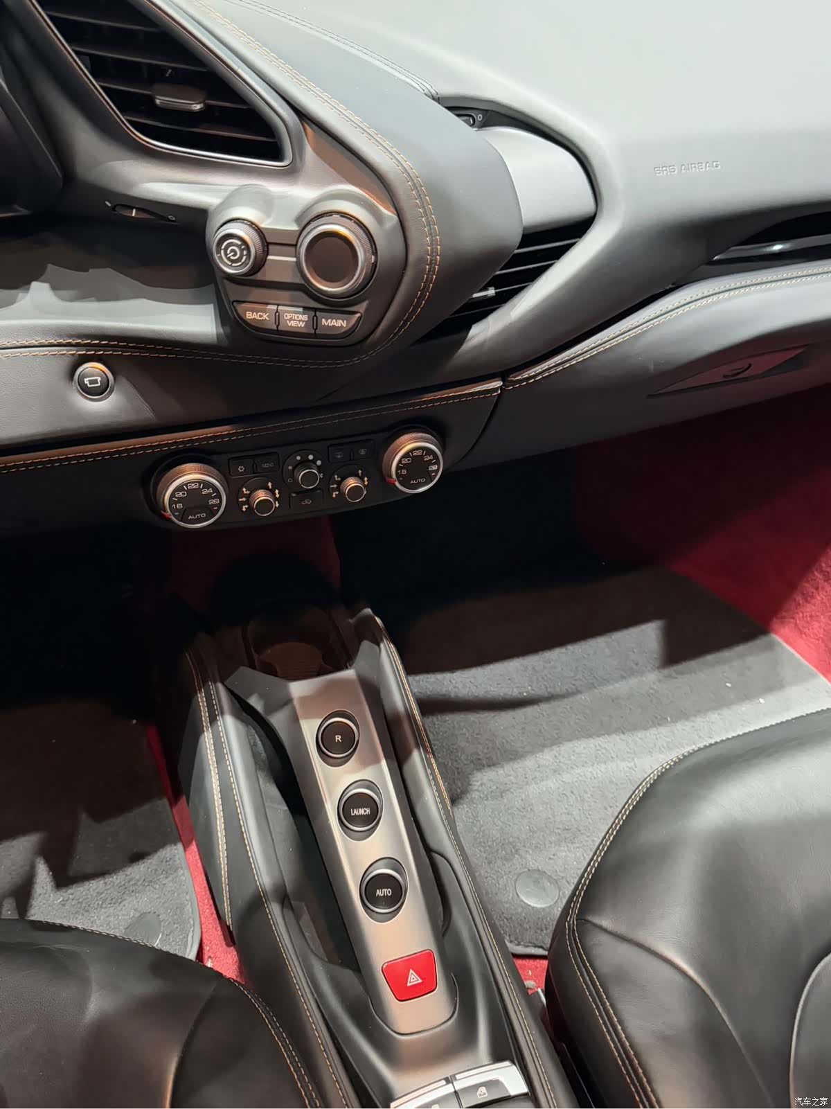 Ferrari 488, 2016 13
