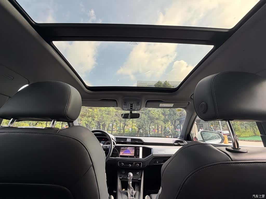 Audi Q3, 2025 23