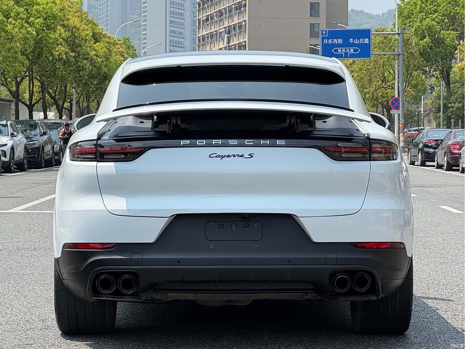 Porsche Cayenne, 2020 все фото