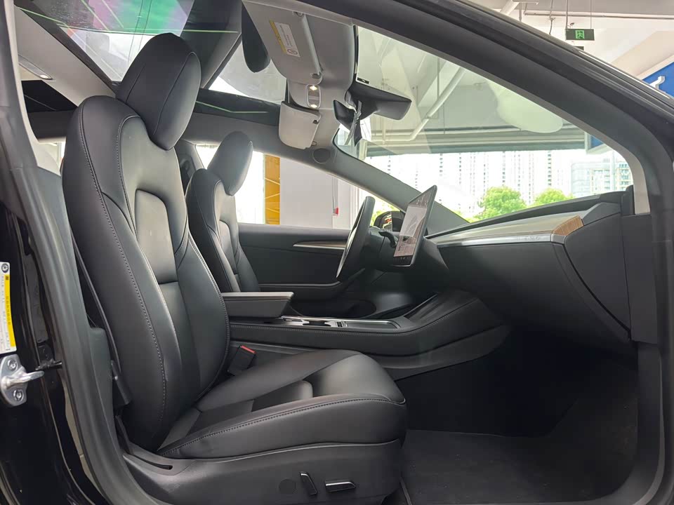 Tesla Model 3 Tesla Model 3