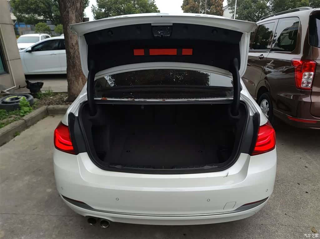 BMW 3 Series, 2018 19