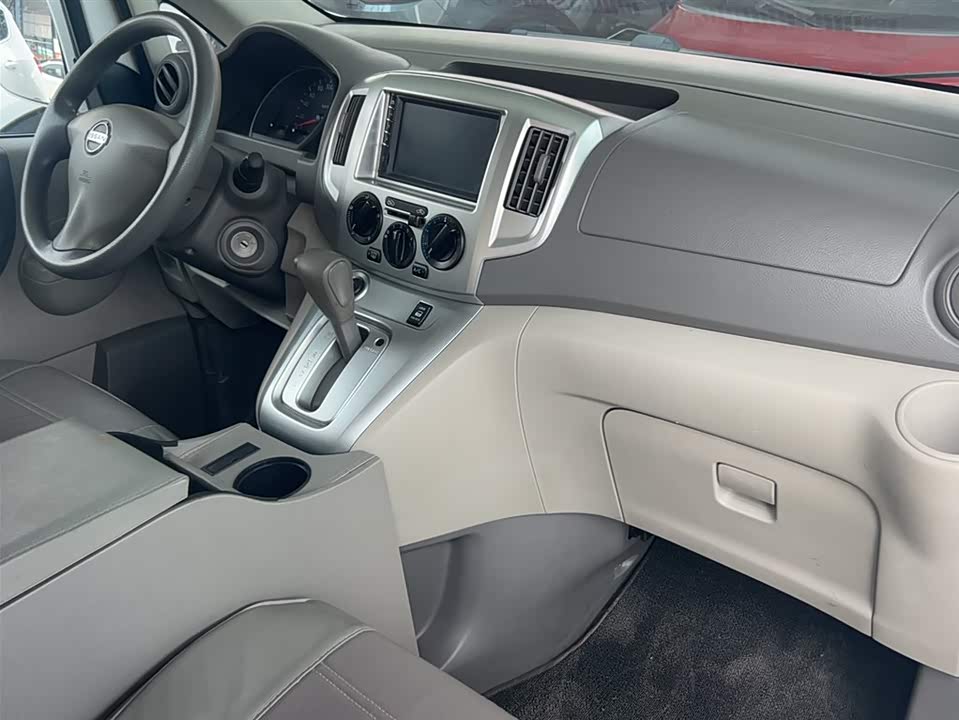 Nissan NV200 Nissan NV200