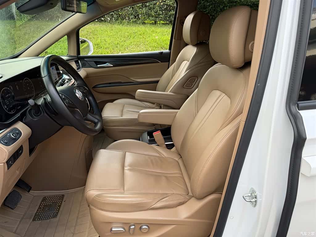 Buick GL8, 2021 8