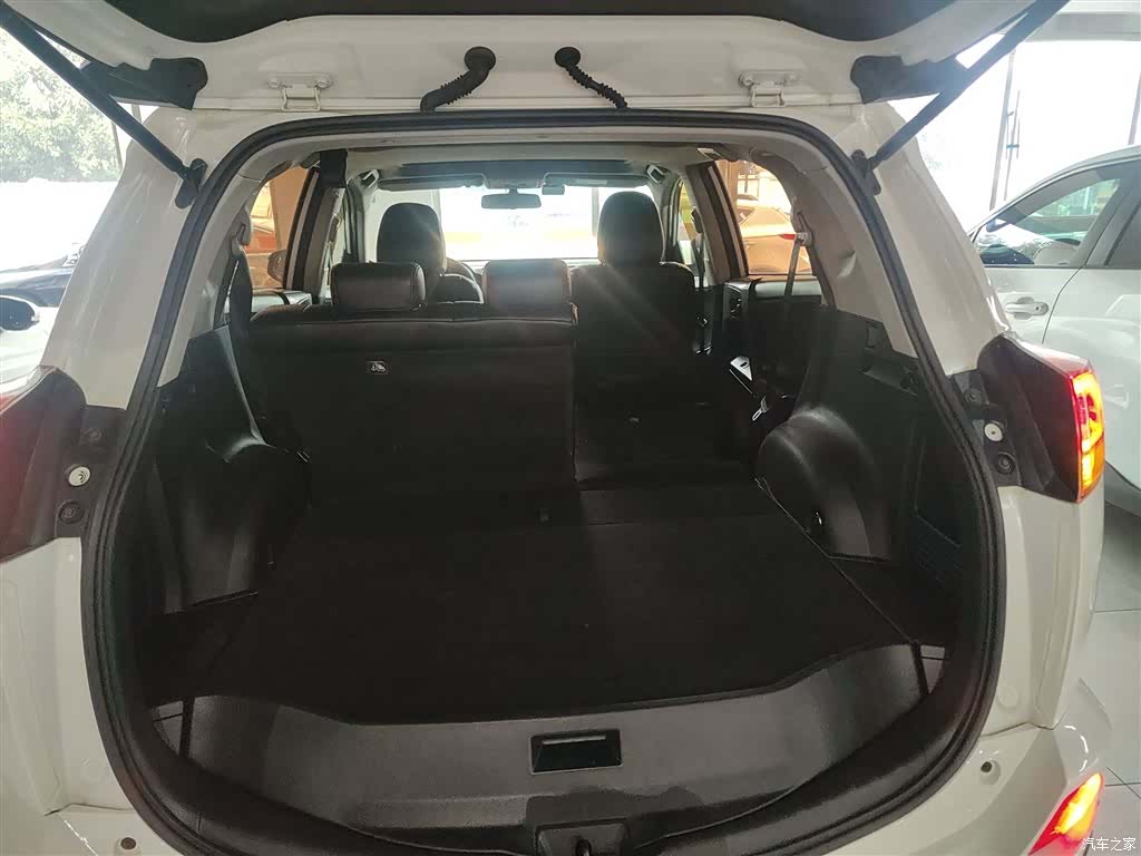 Toyota RAV4, 2018 19