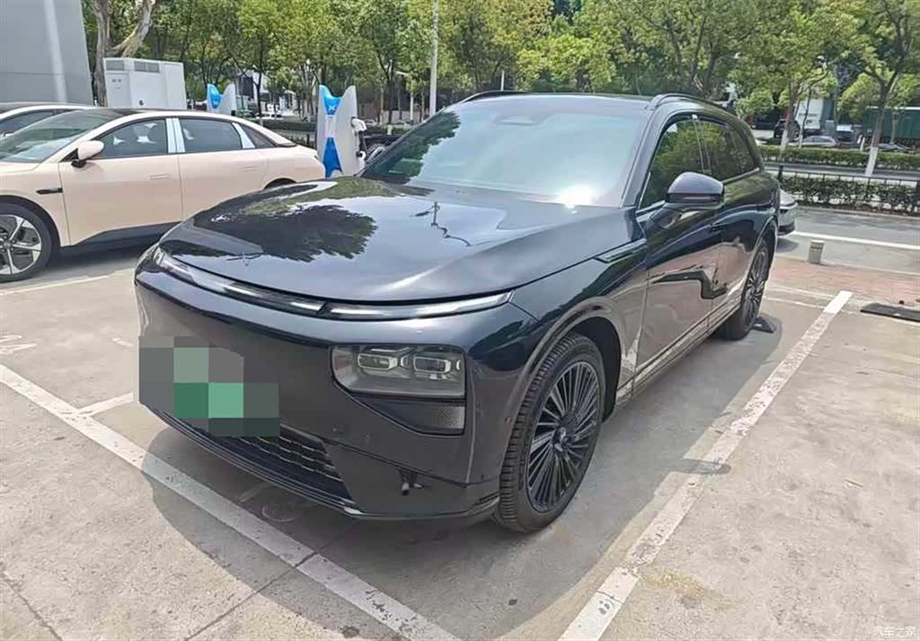 Xpeng G9