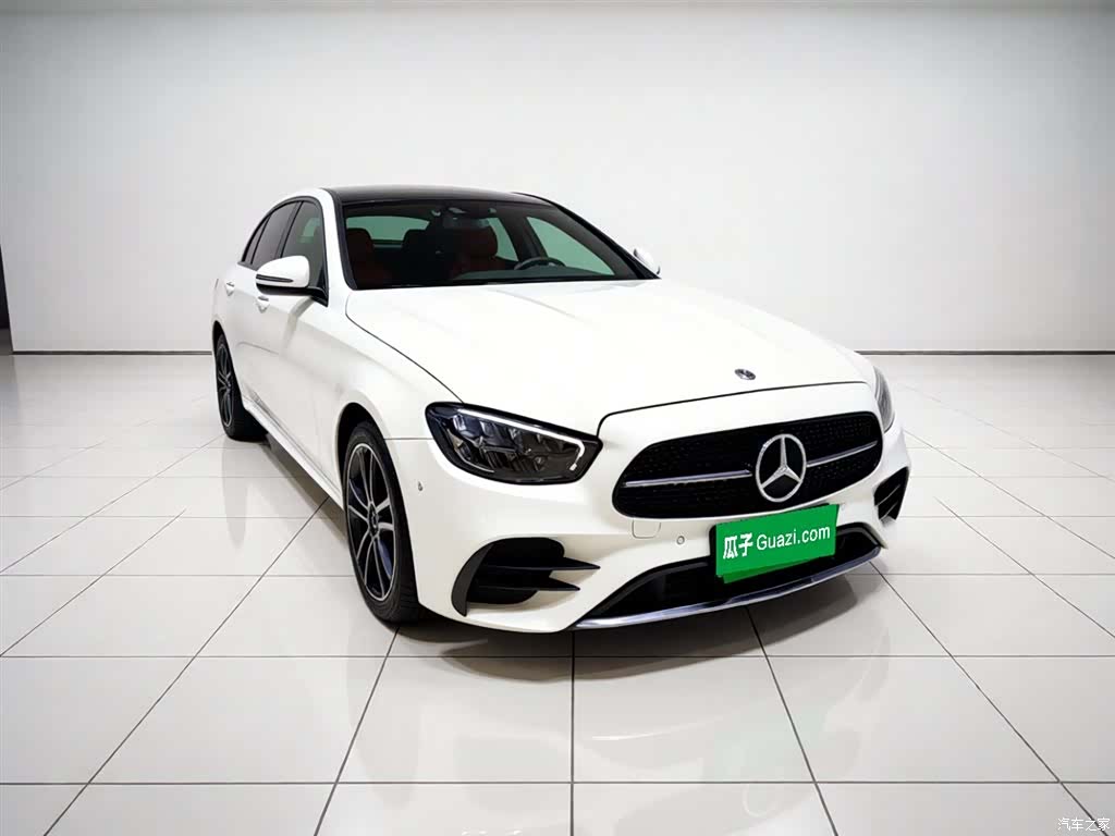 Mercedes-Benz E-Class, 2022 3