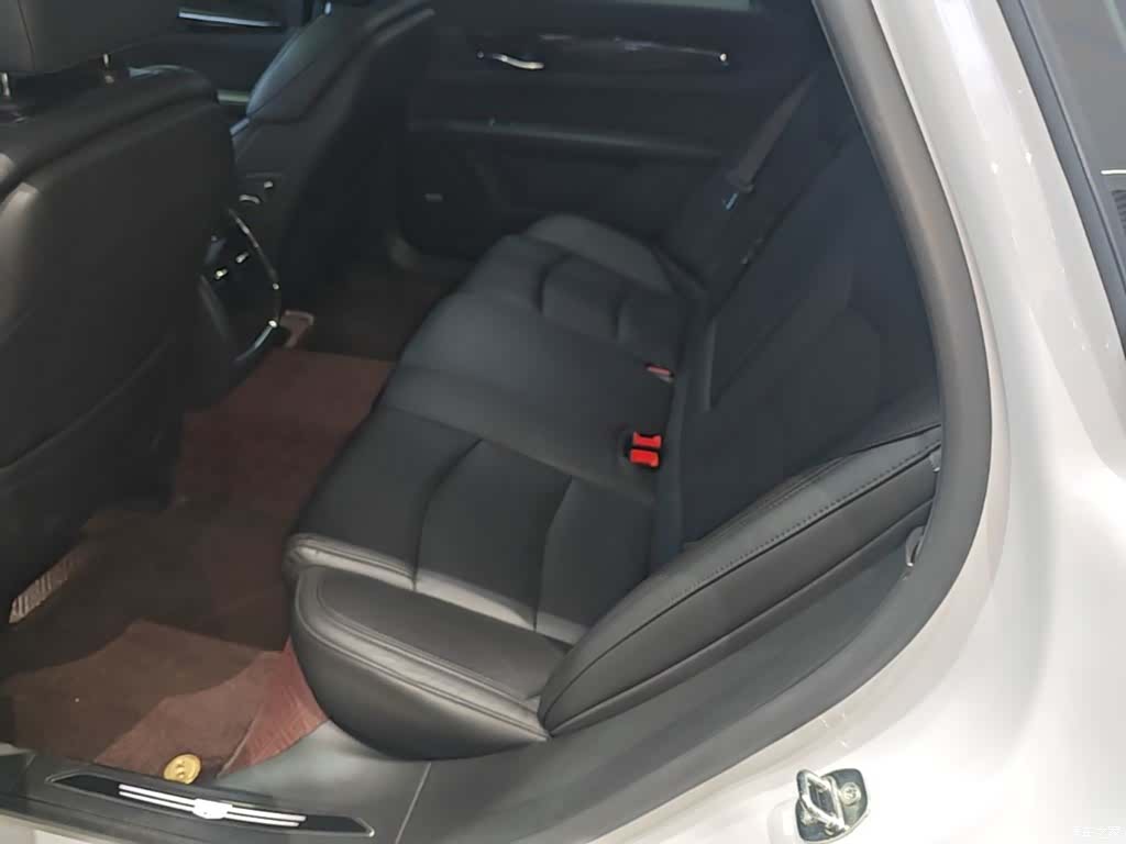 Cadillac CT6, 2023 17