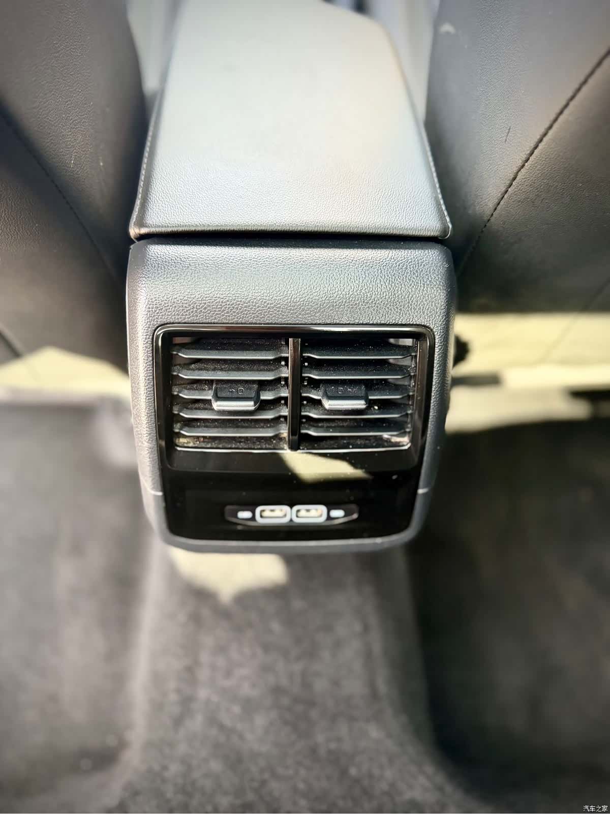 Volkswagen Sagitar, 2022 16