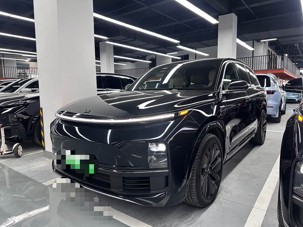 Li Auto L8