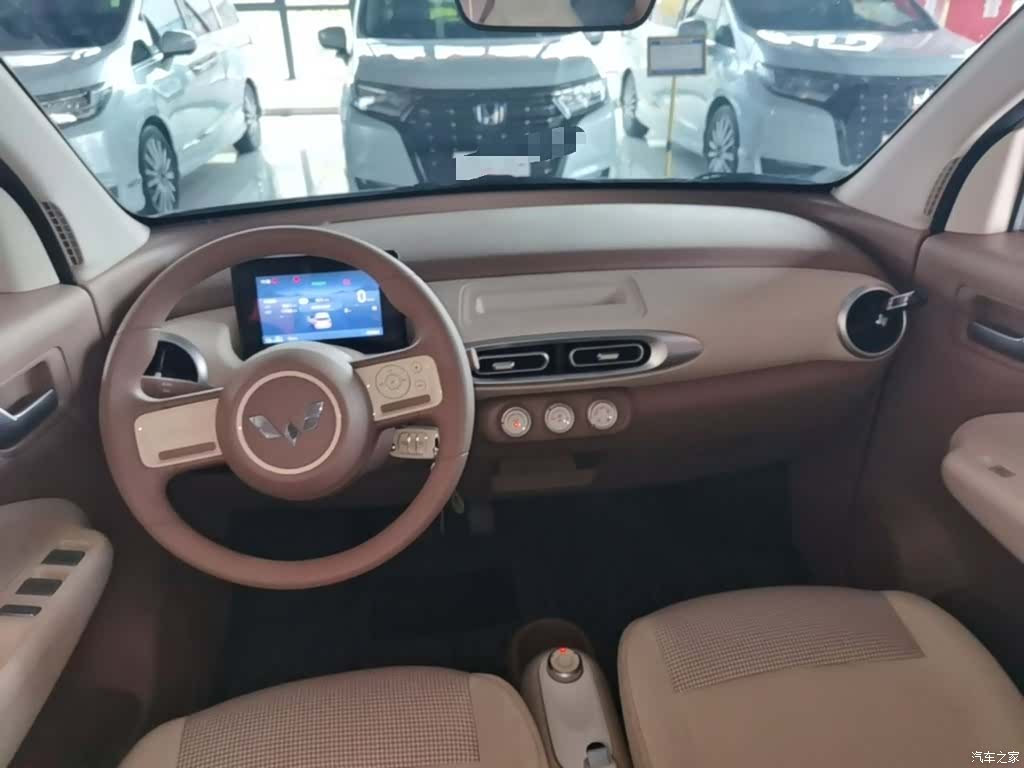 Wuling MINIEV, 2025 10