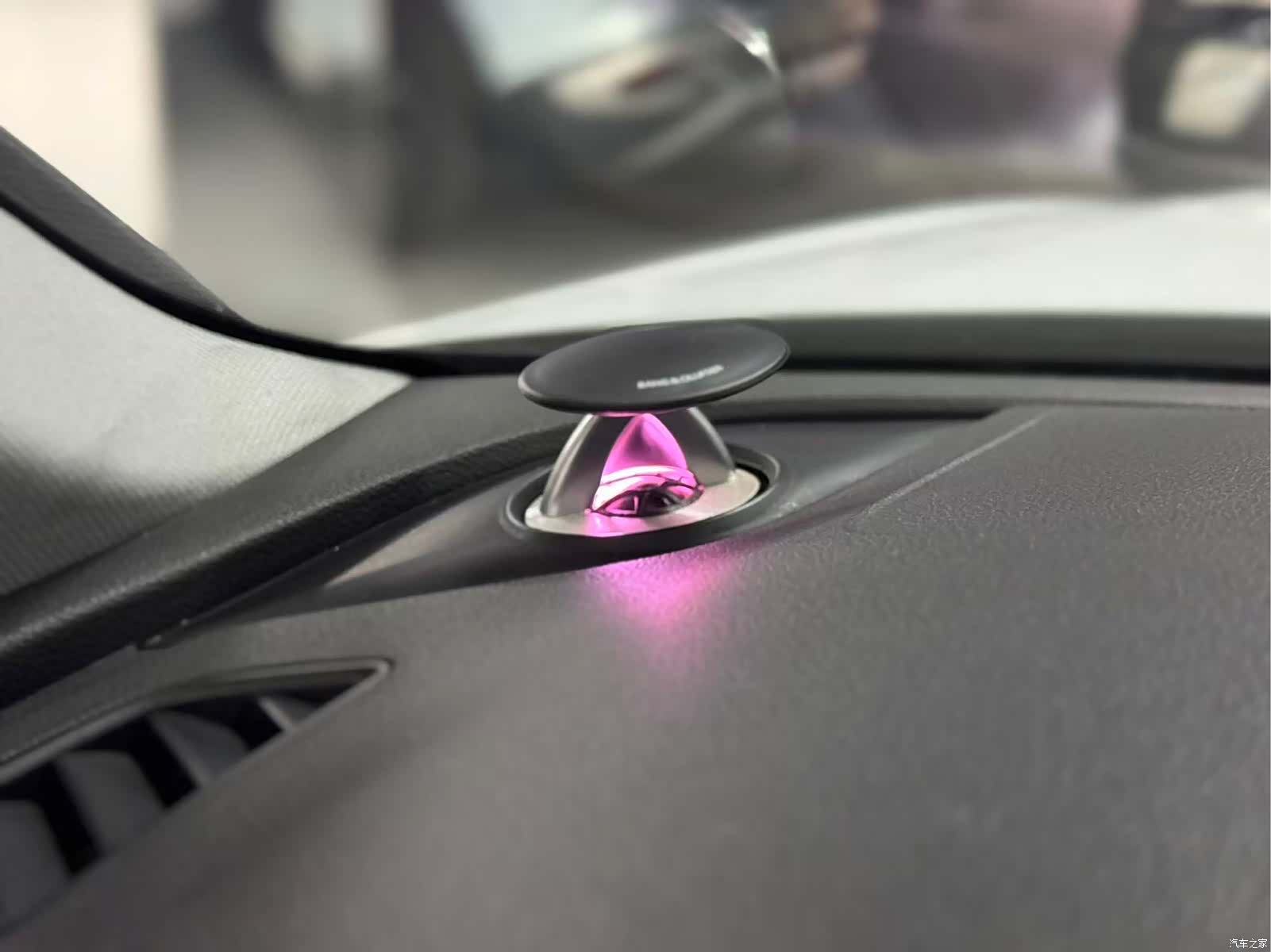 Audi A4L, 2019 10