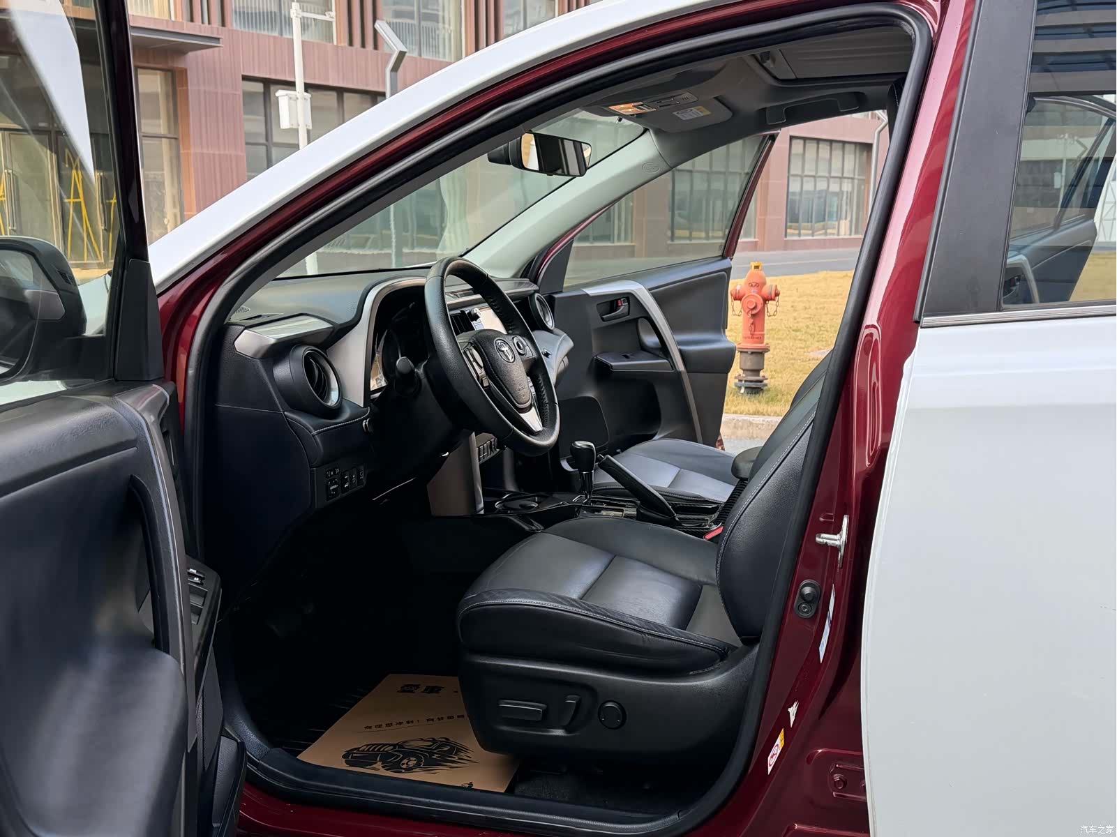 Toyota RAV4, 2016 4
