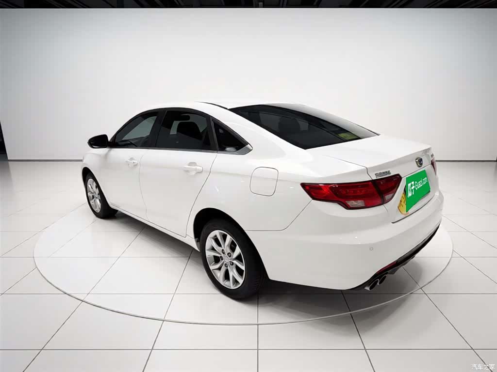 Geely Emgrand, 2017 4