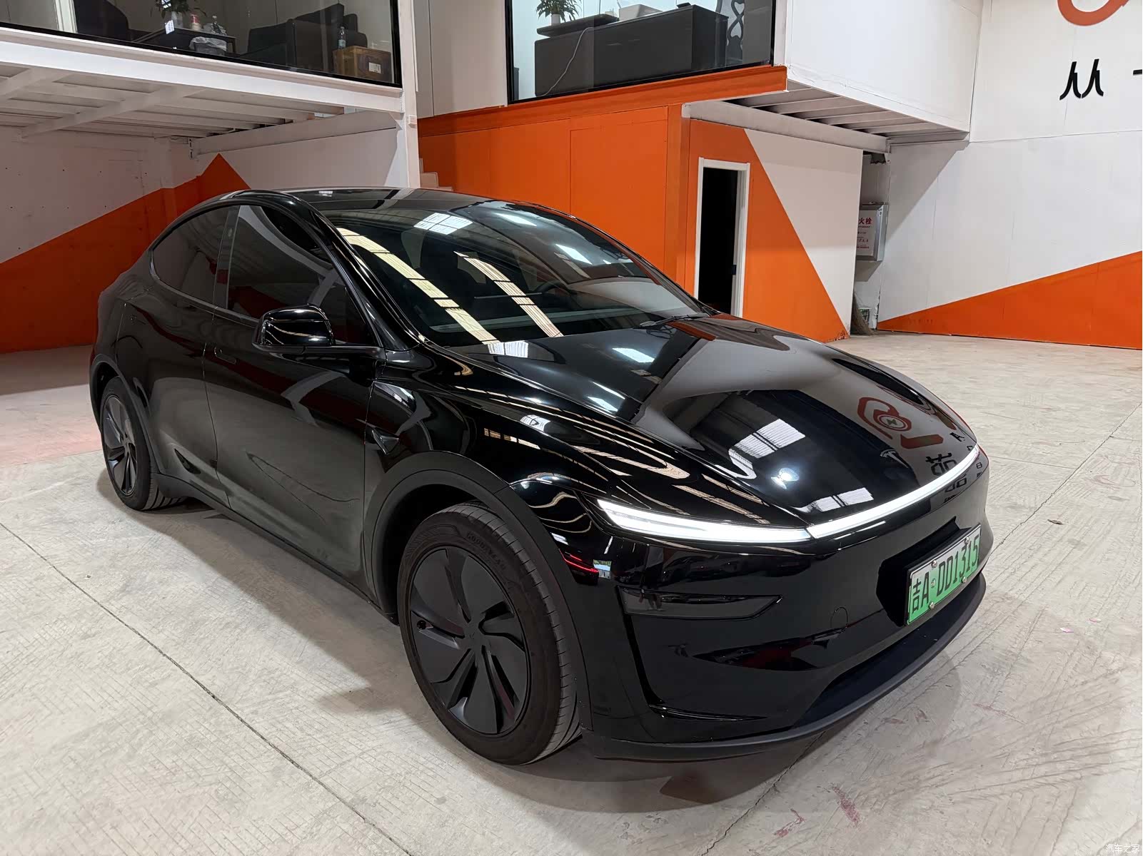 Tesla Model Y, 2026 1