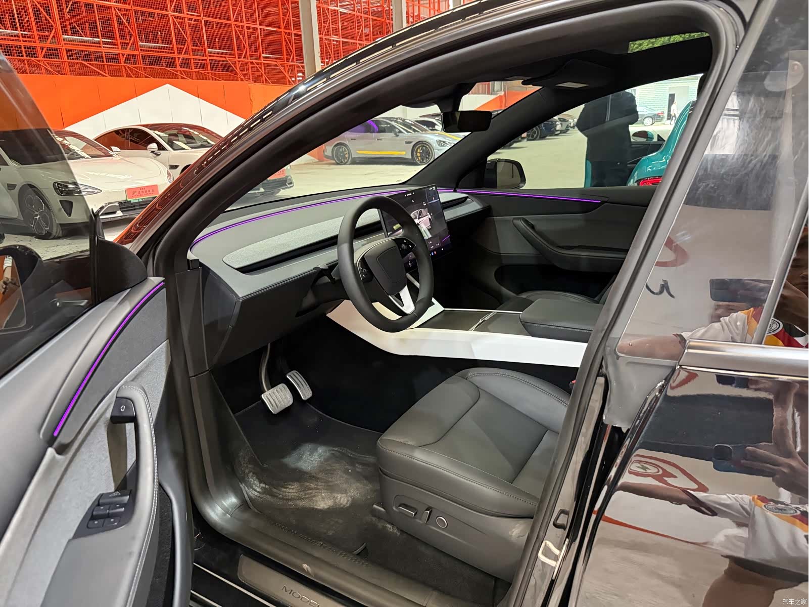 Tesla Model Y, 2026 4