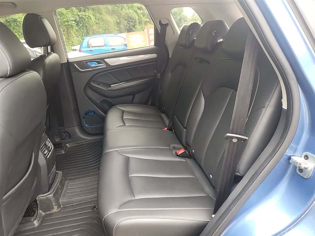 Roewe RX5, 2018 17