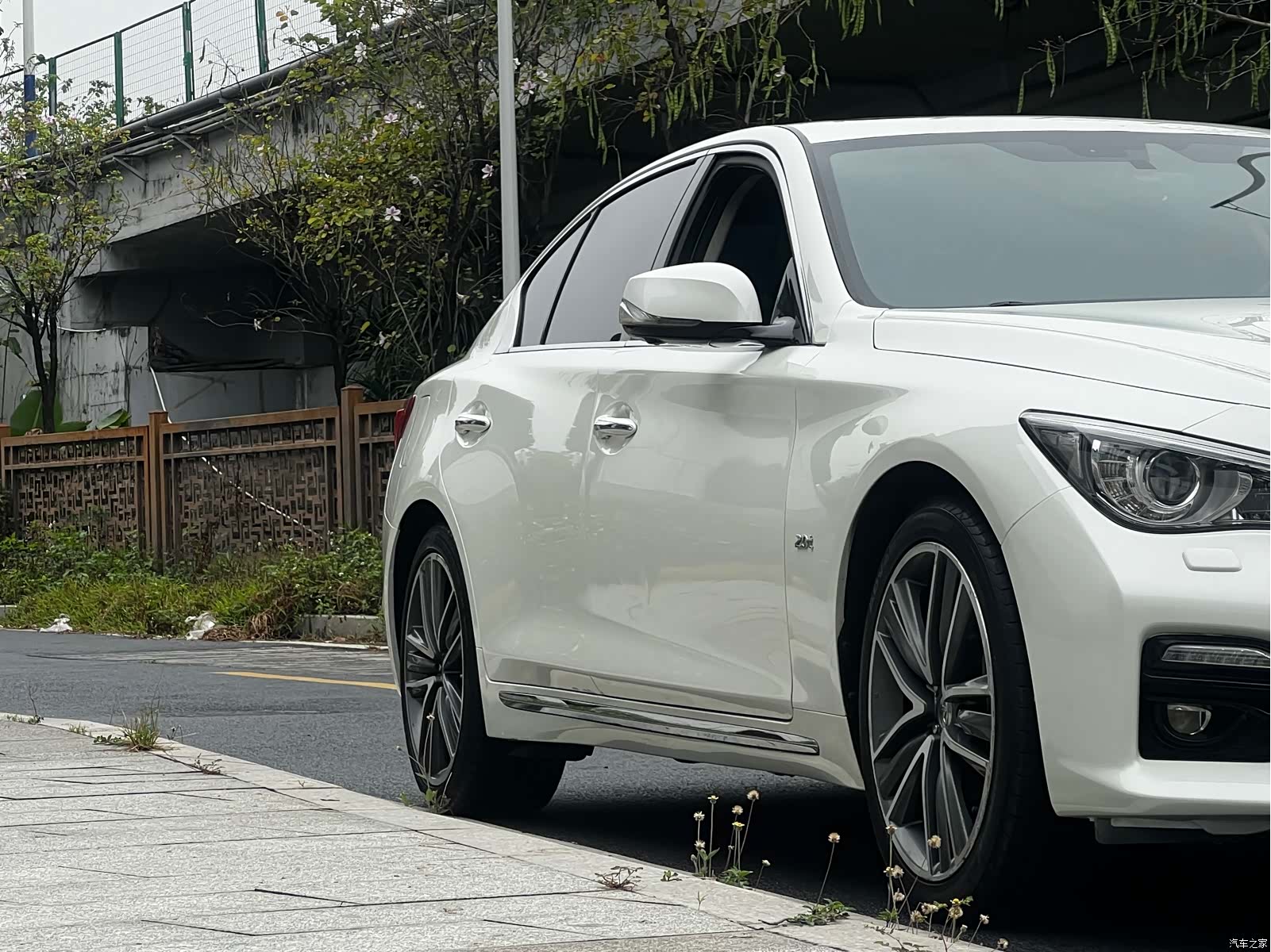 Infiniti Q50L, 2017 7