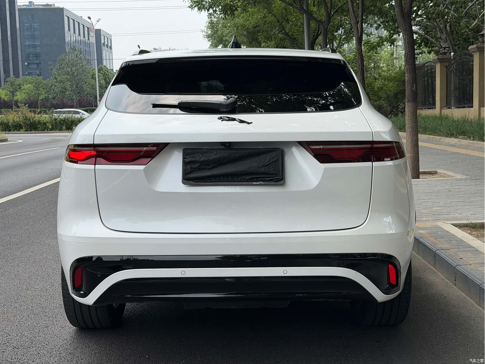 Jaguar F-PACE, 2024 4