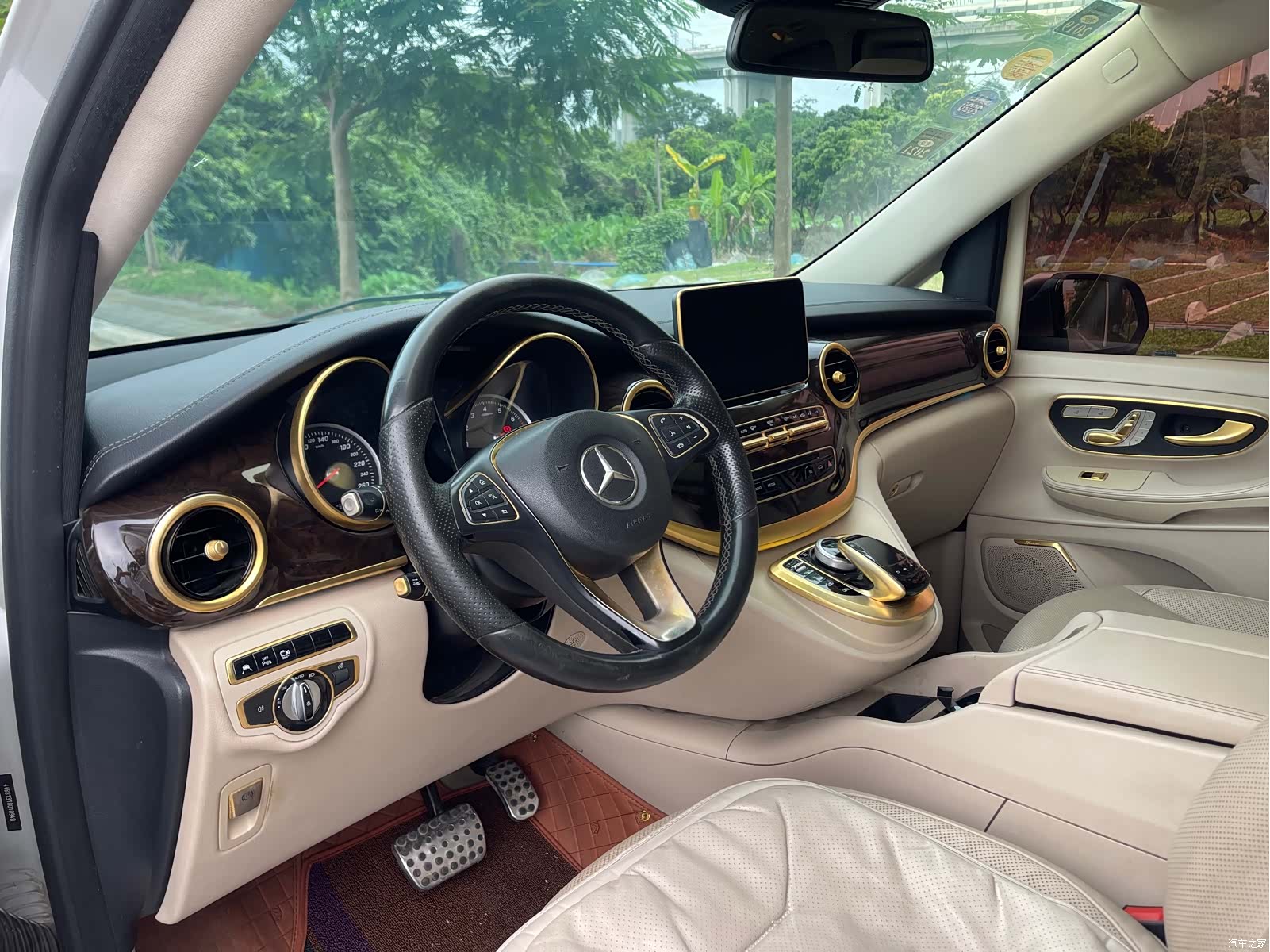 Mercedes-Benz V-Class, 2017 17