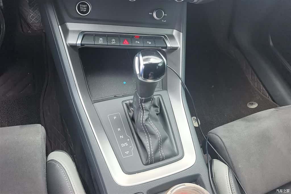 Audi Q3, 2022 16