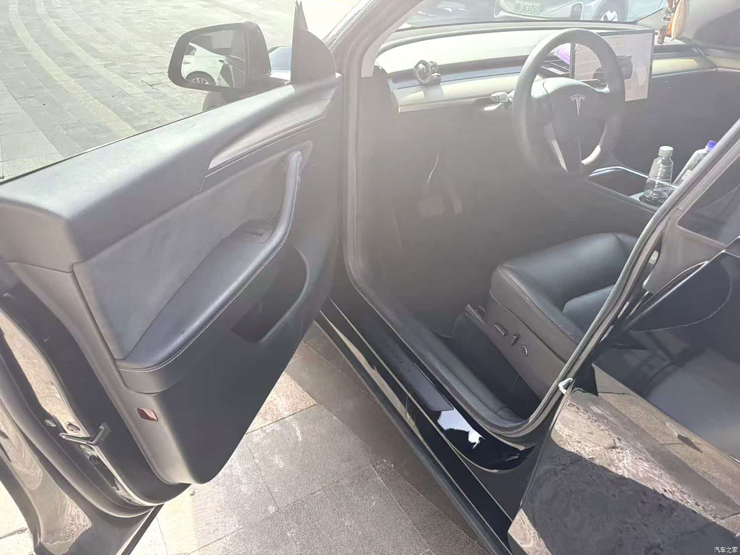 Tesla Model Y, 2023 8