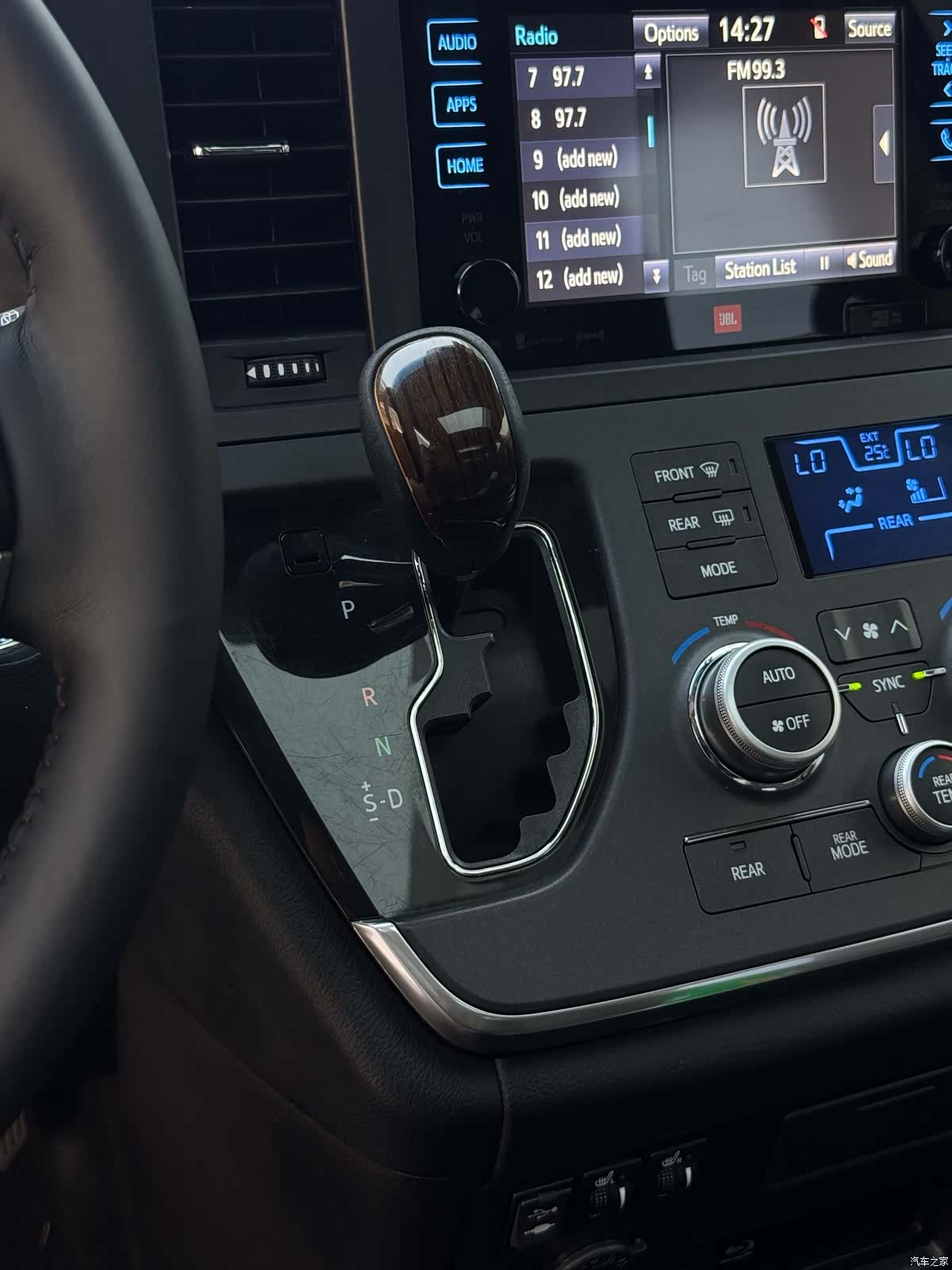 Toyota Sienna, 2017 23