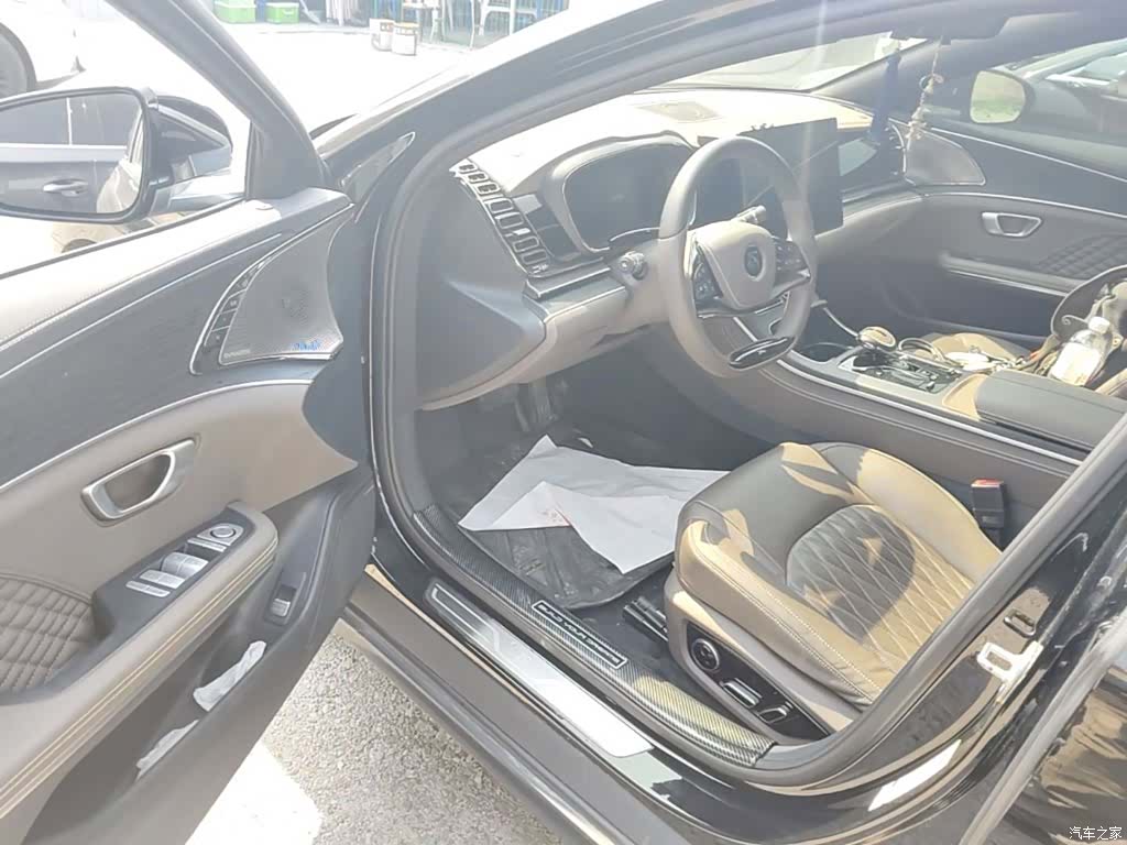 BYD Han, 2023 16