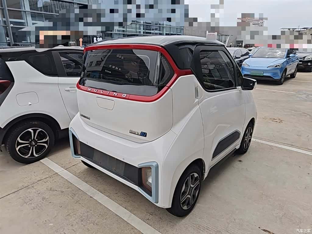 Wuling NanoEV, 2022 7