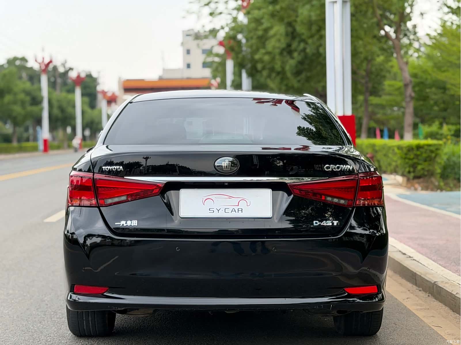 Toyota Crown, 2017 4