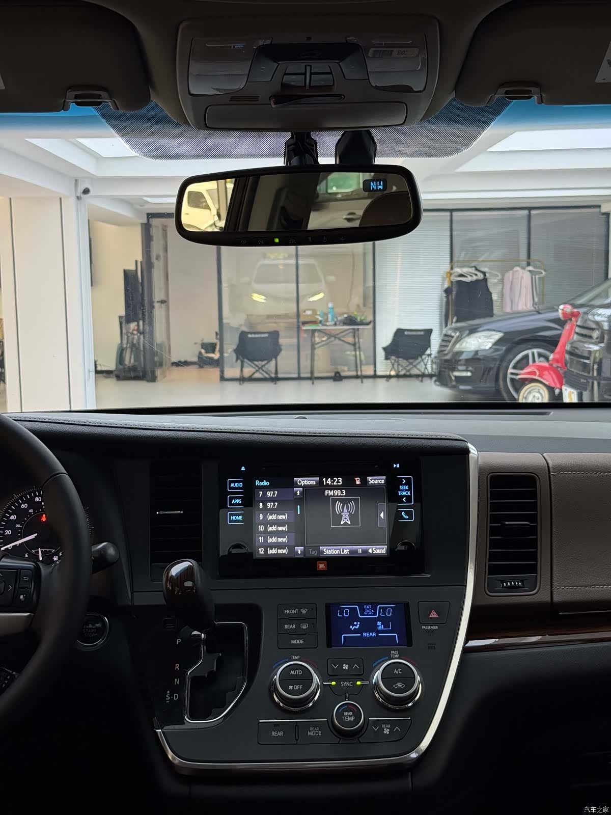 Toyota Sienna, 2017 19