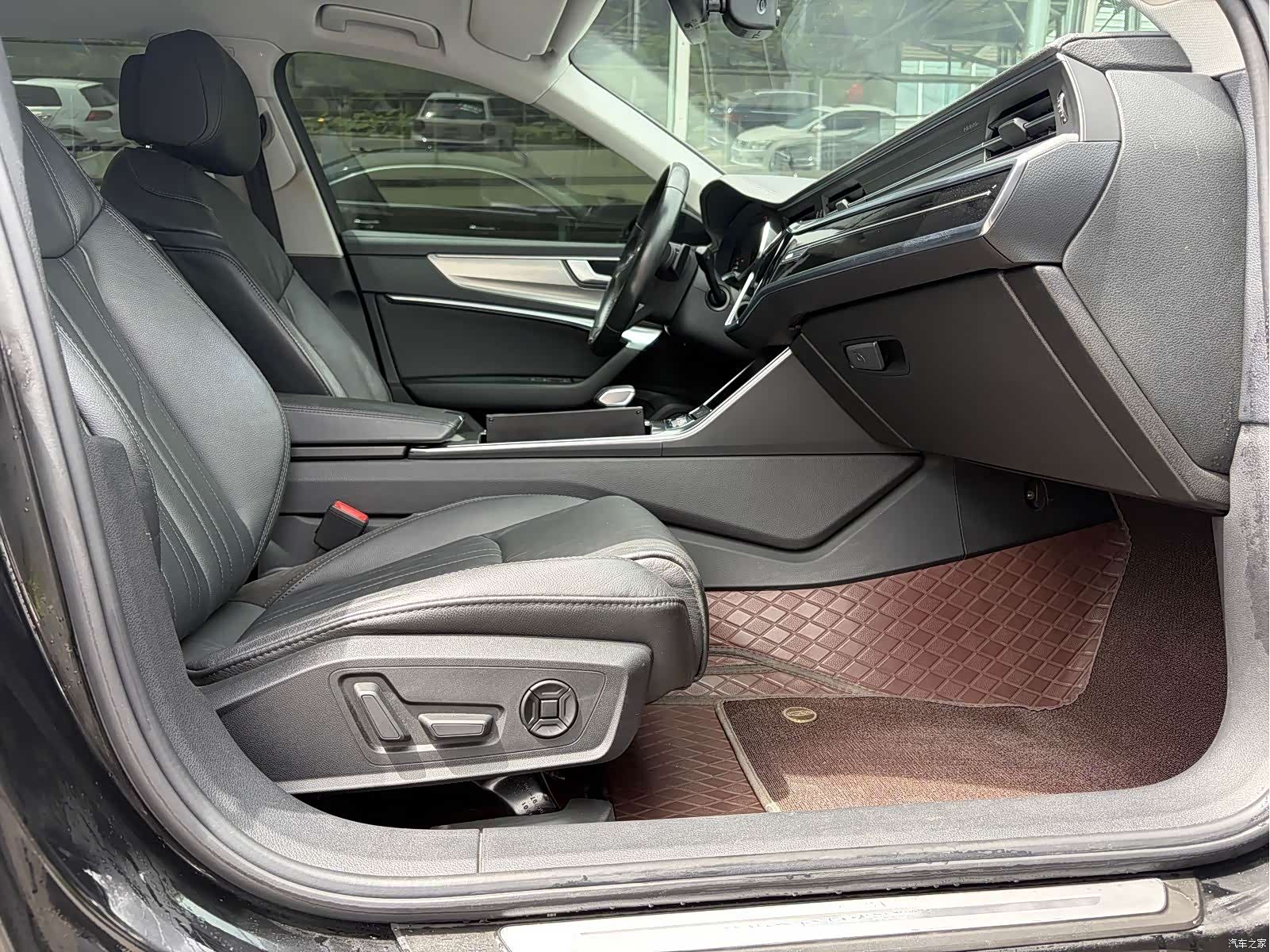 Audi A6L, 2022 9