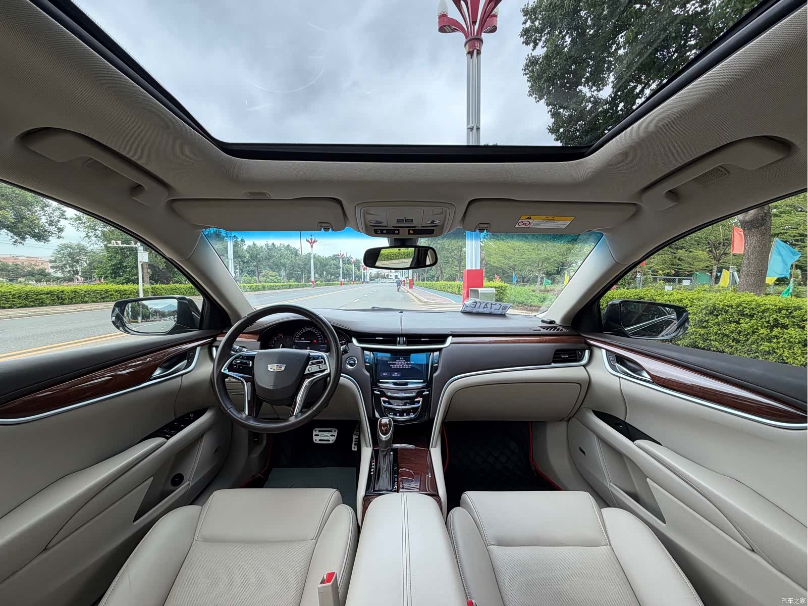 Cadillac XTS, 2017 13
