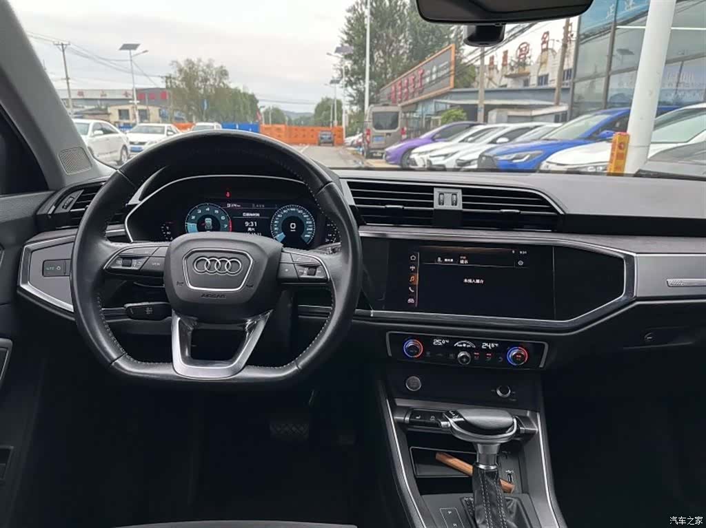 Audi Q3, 2019 8