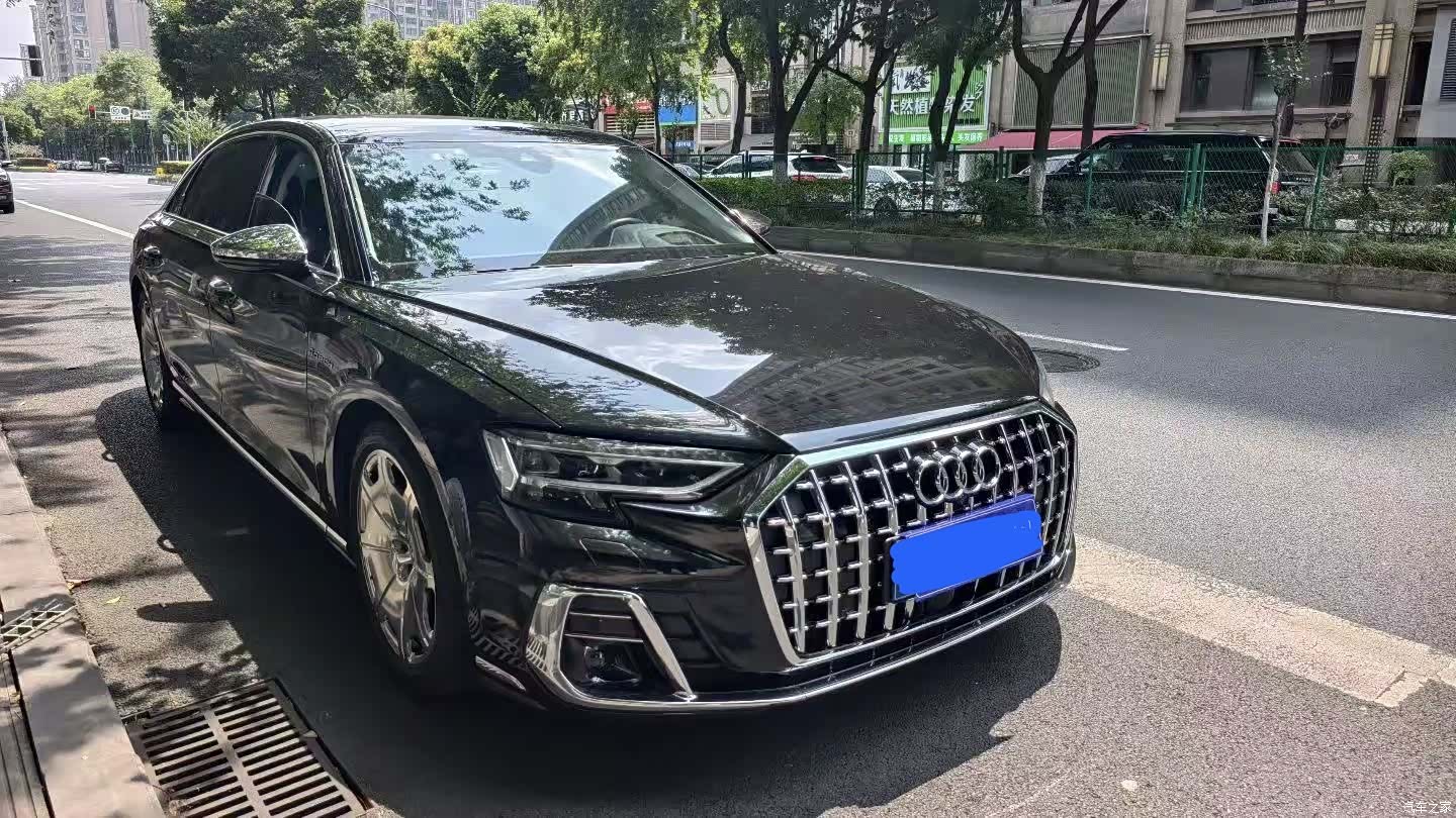 Audi A8L, 2023 2