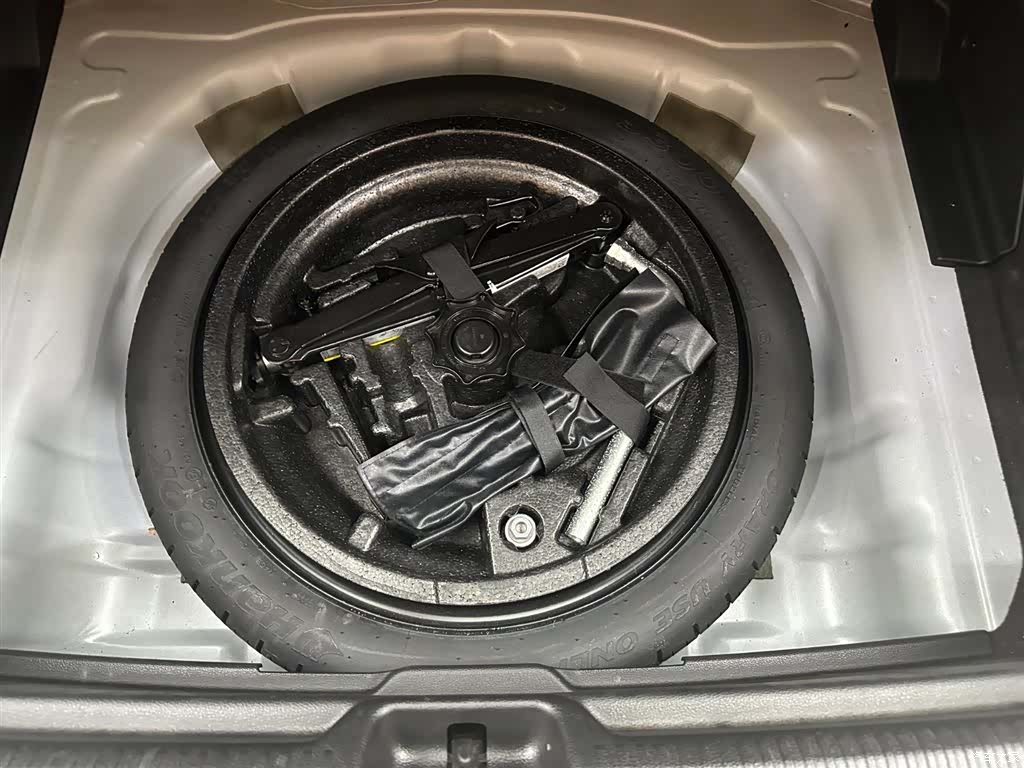 Audi Q2L, 2022 10