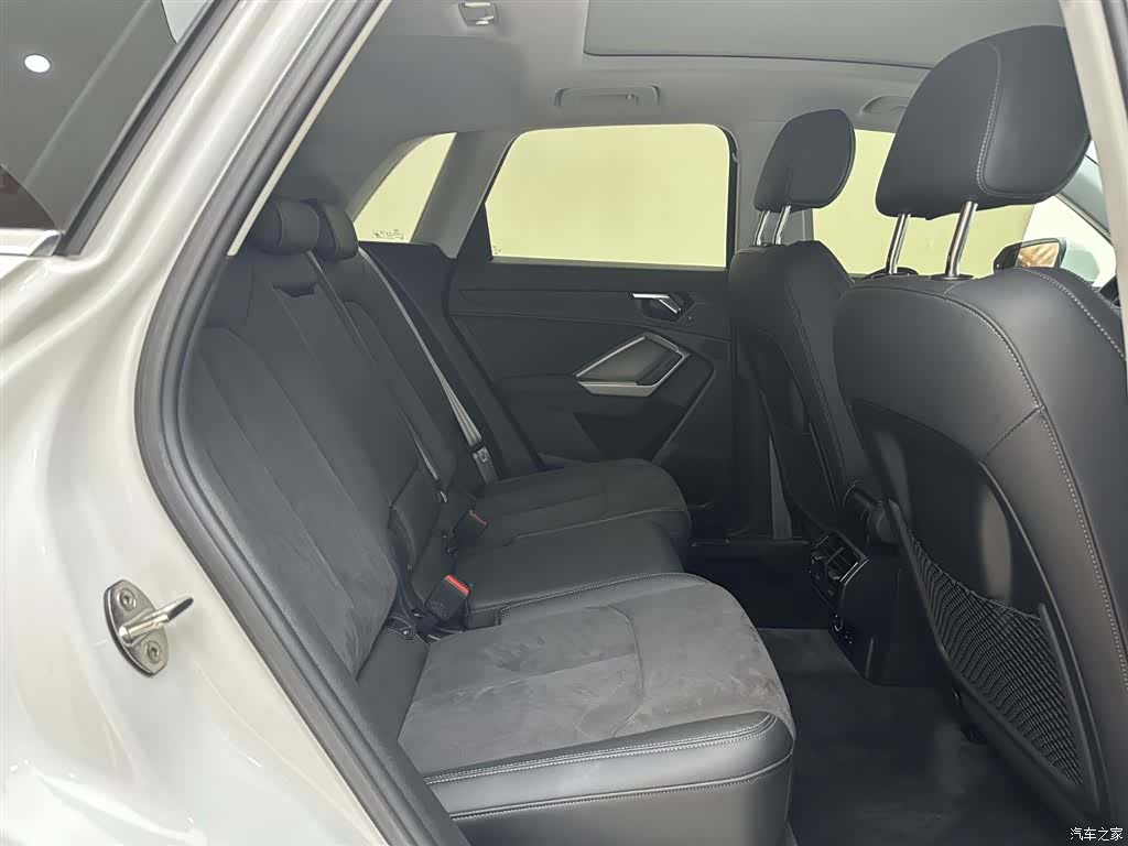 Audi Q3, 2023 17