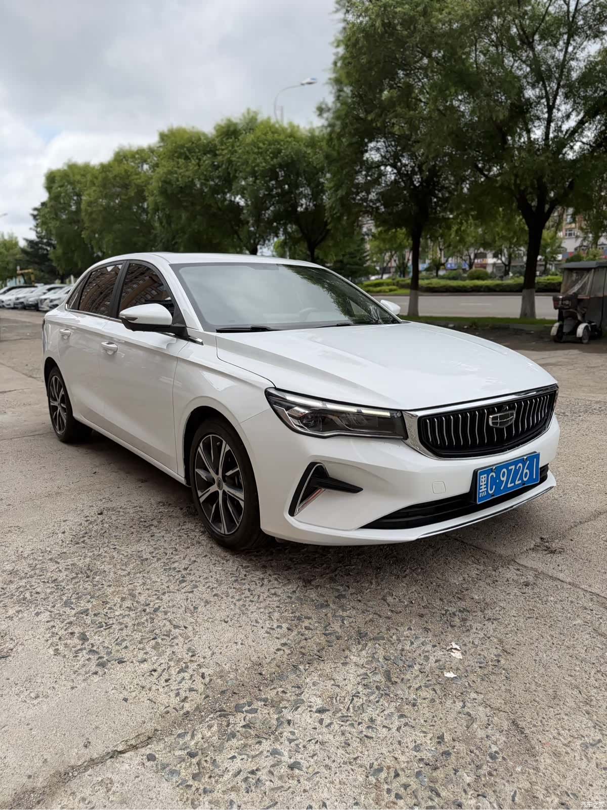 Geely Emgrand, 2022 3