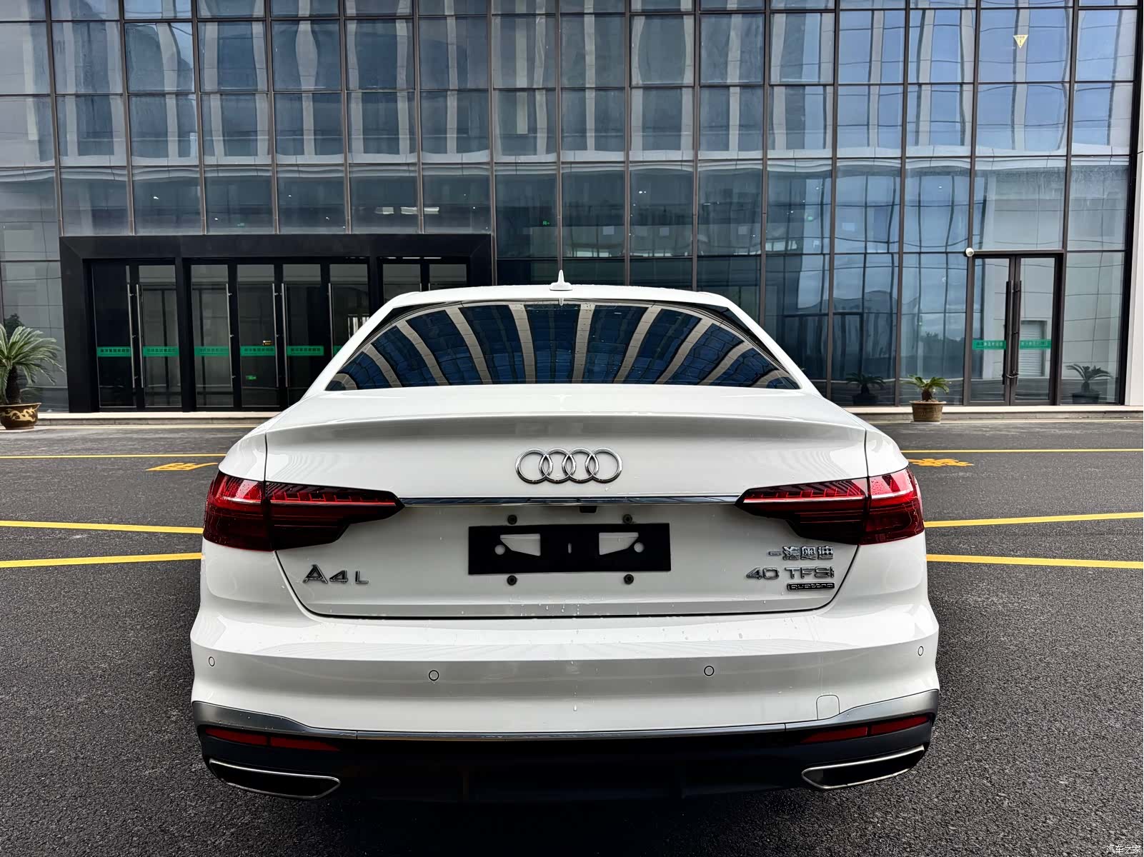 Audi A4L, 2021 6