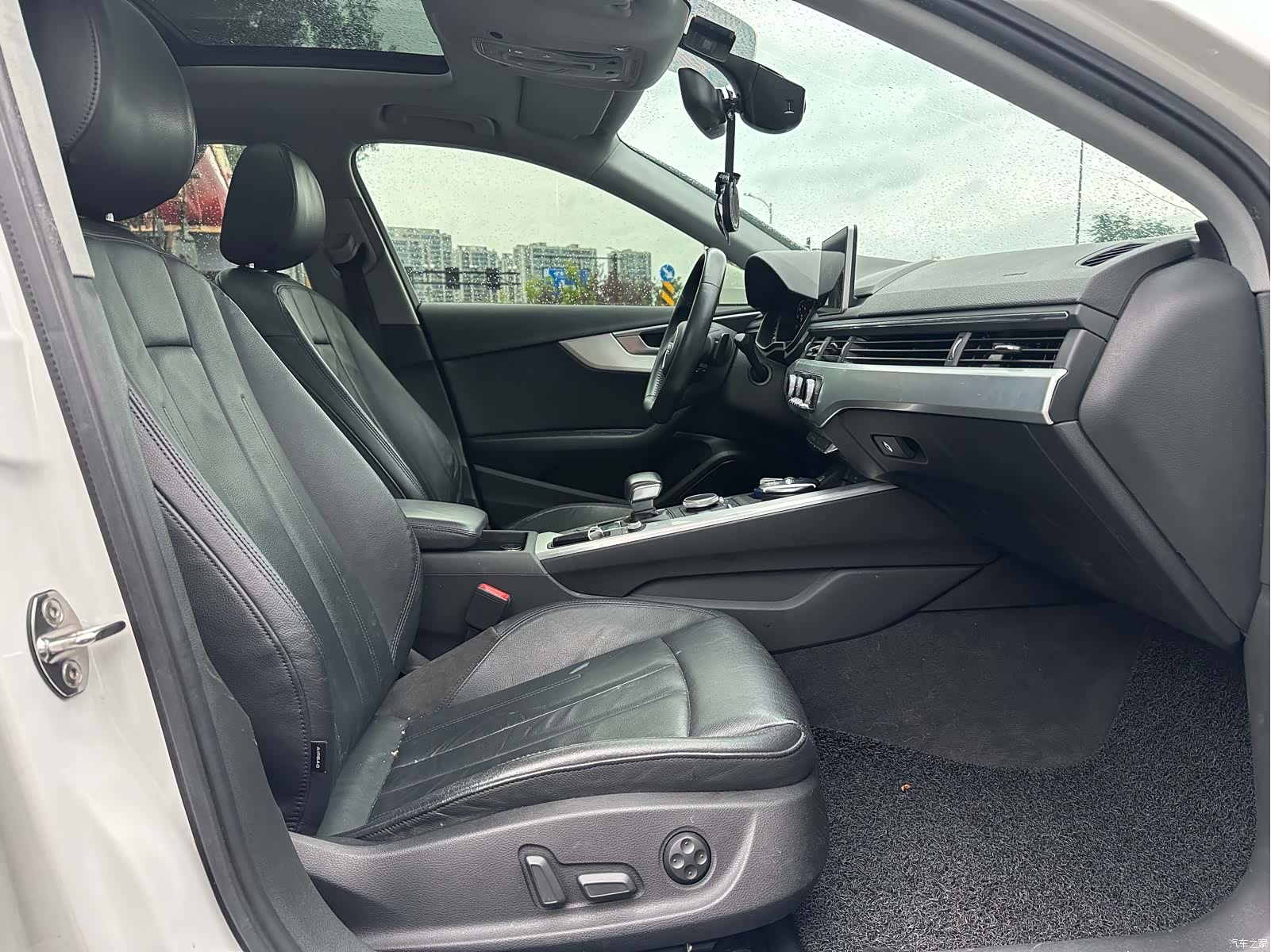 Audi A4L, 2018 11