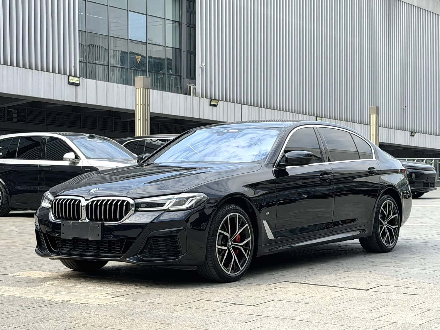 BMW 5 Series, 2023 1