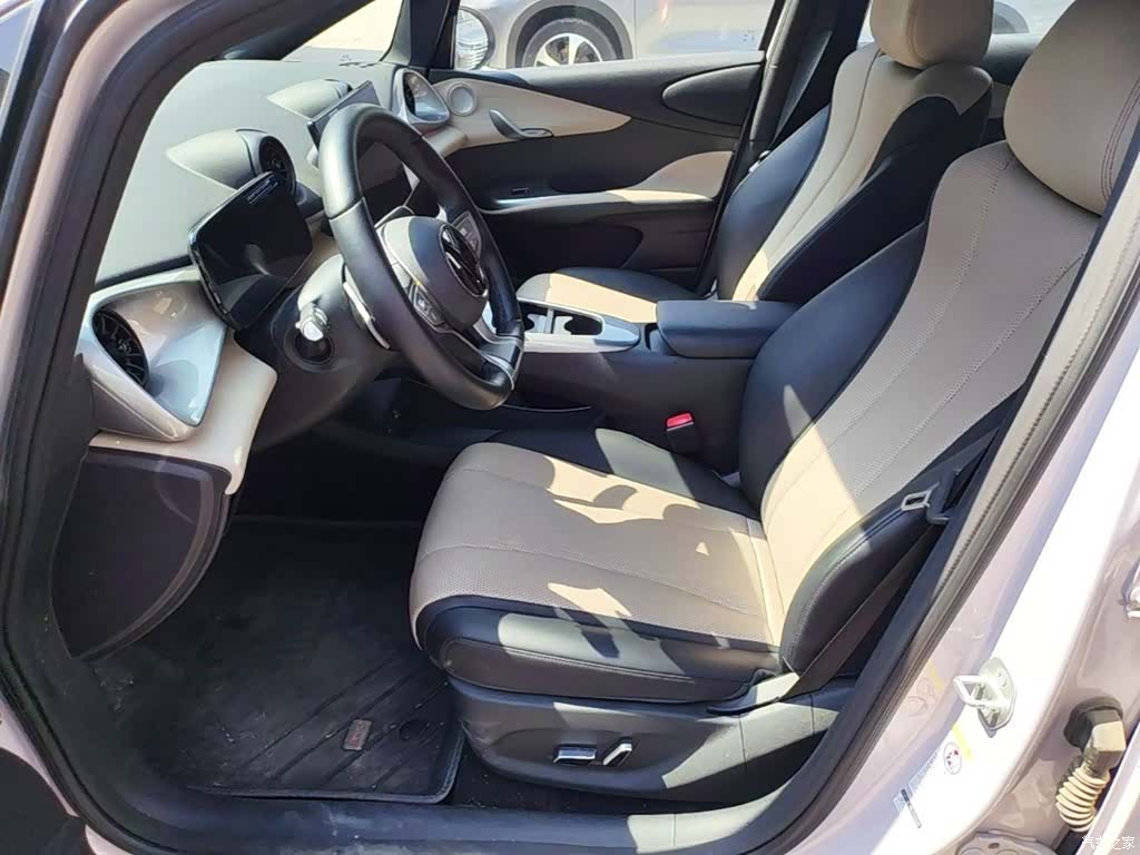 BYD Dolphin, 2025 15