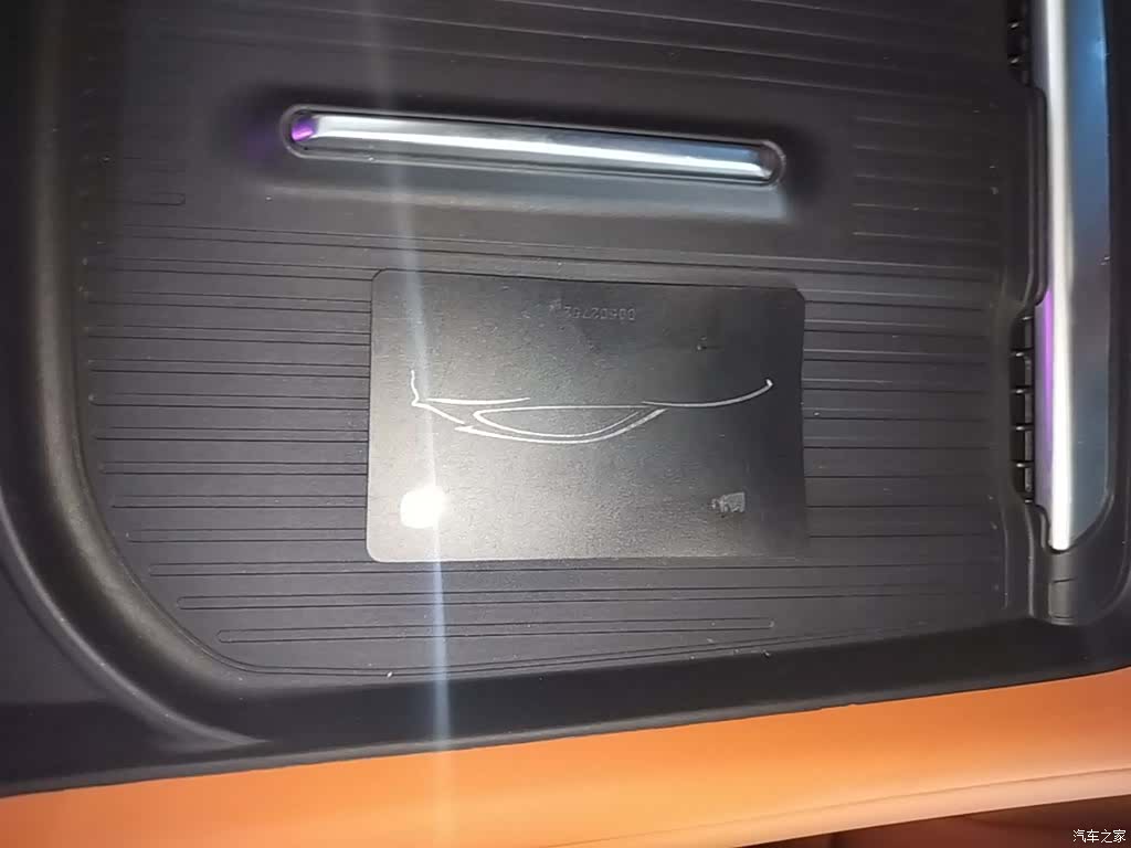 Xiaomi YU7, 2026 9