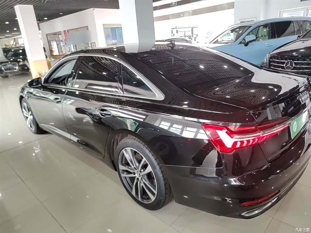 Audi A6L, 2021 все фото