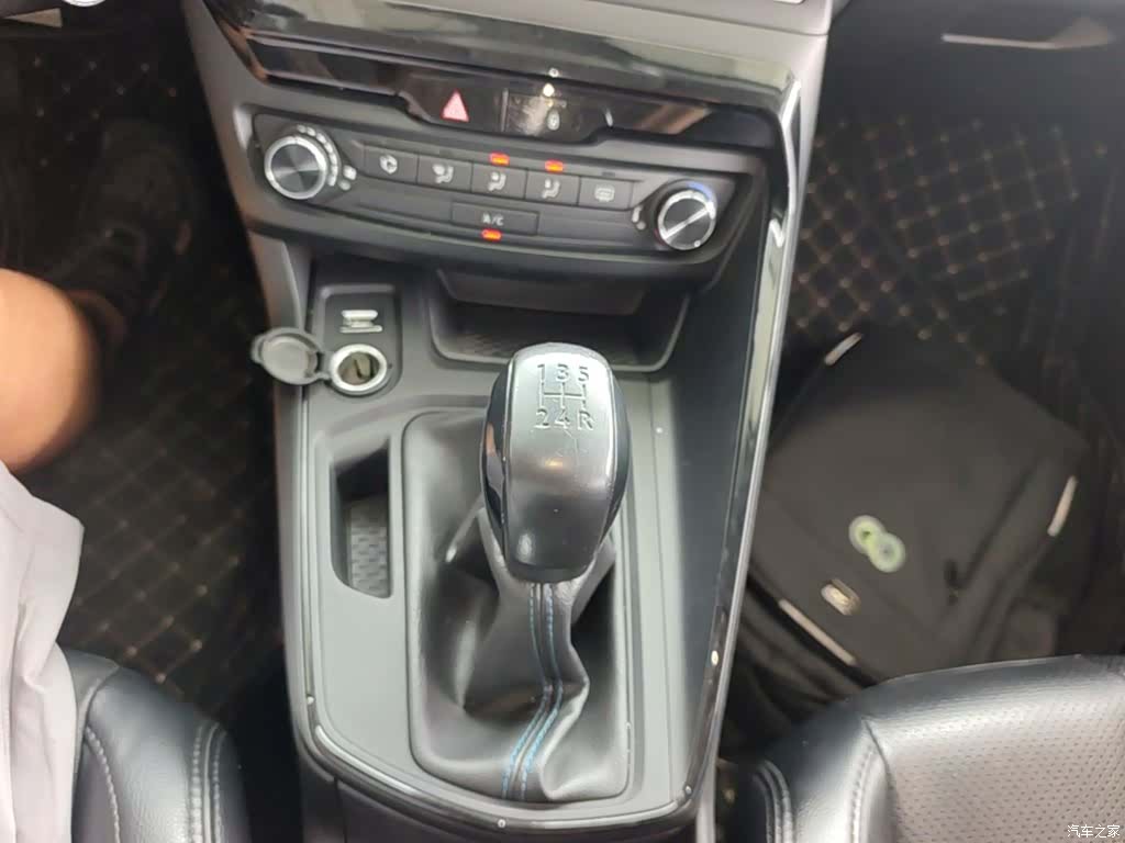 Peugeot 308, 2017 10