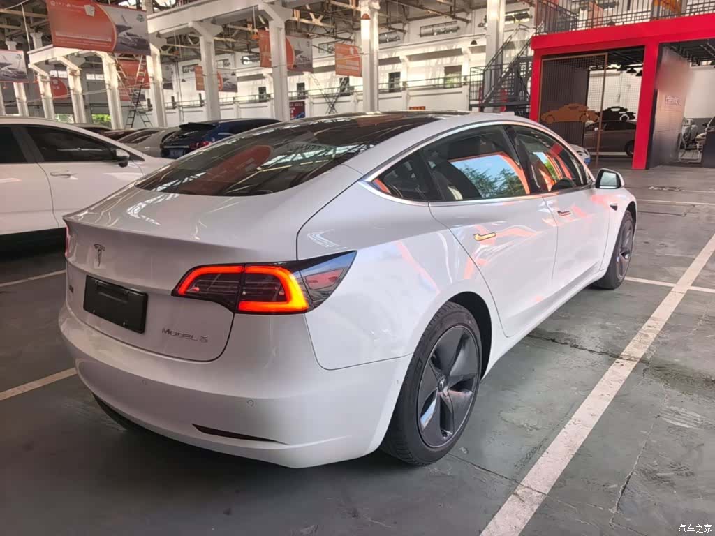 Tesla Model 3, 2020 7