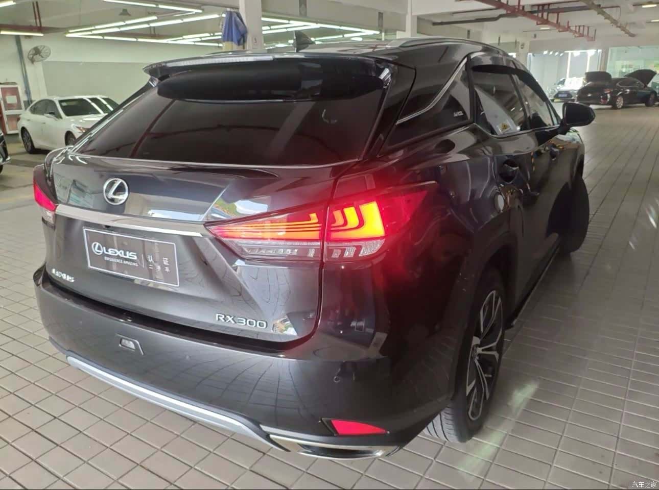 Lexus RX, 2022 2