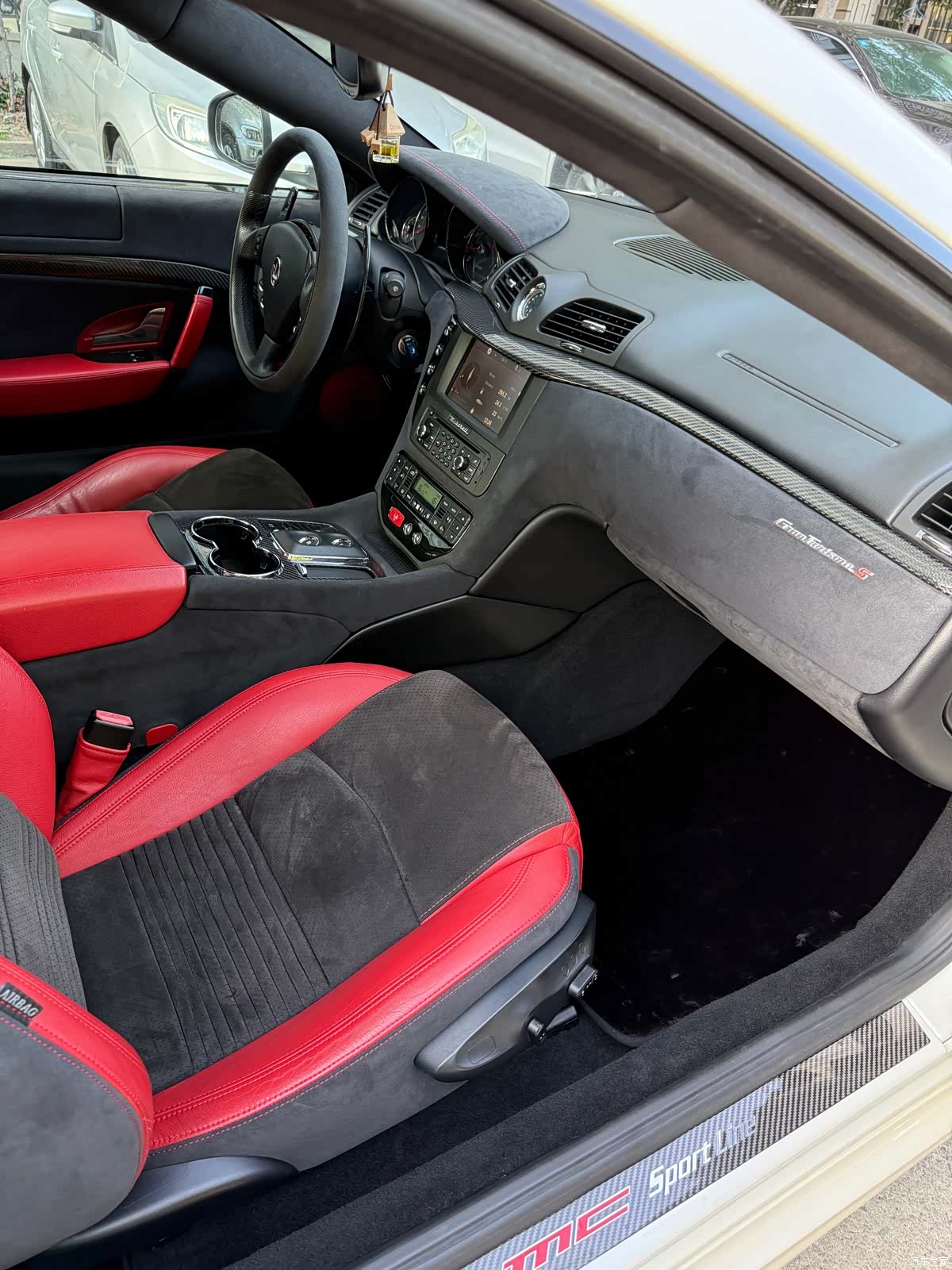 Maserati GranTurismo, 2011 11